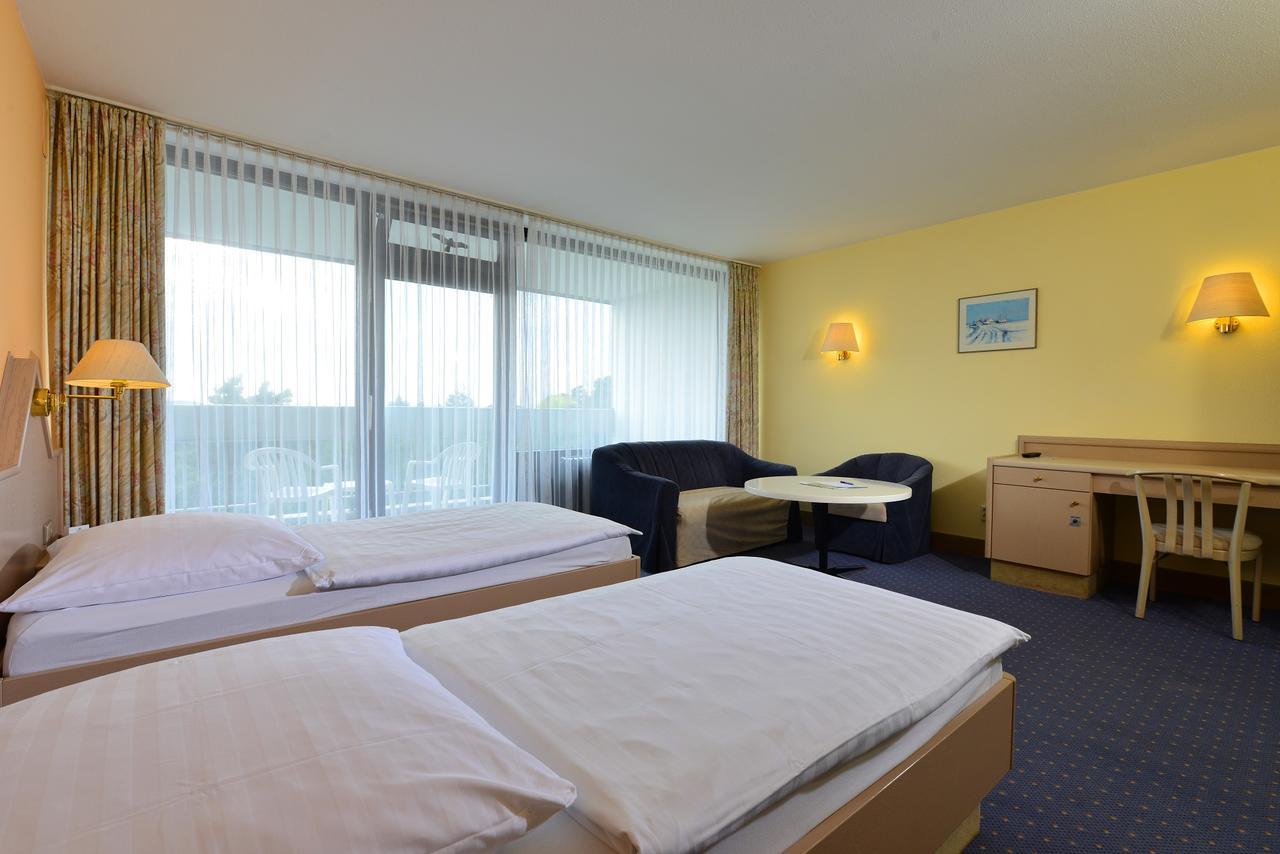 Standard Zweibettzimmer Nebengebäude Standard twin room annex