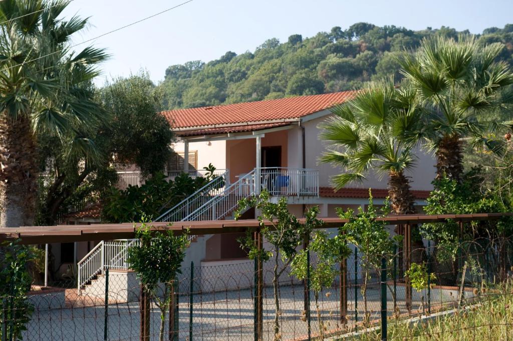 Appartamento con 2 Camere da Letto (6 Adulti) Pacchetto Speciale Estate