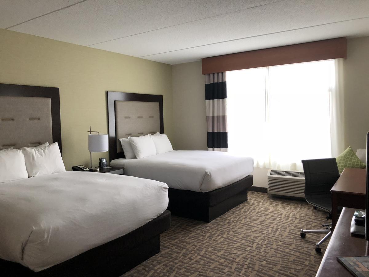 Deluxe Queen Room Two Queen Beds Non-Smoking