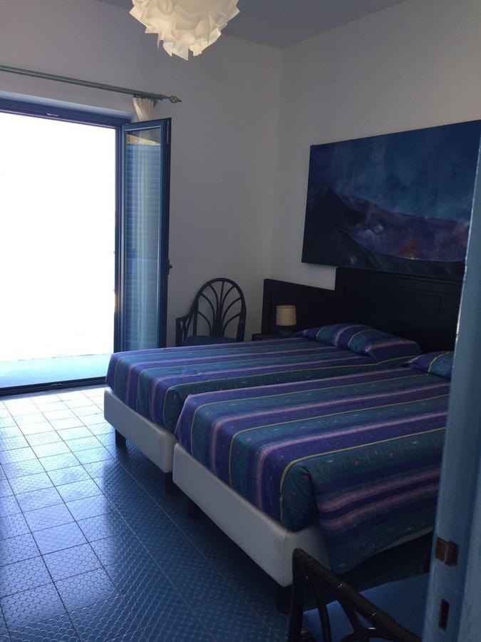 Standard Triple Room Sea View