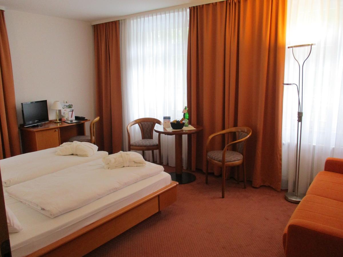 Large Double Room