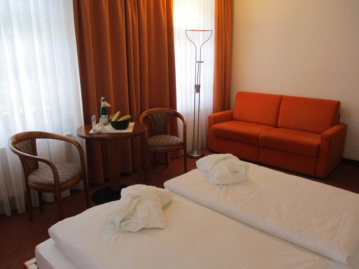 Large Double Room