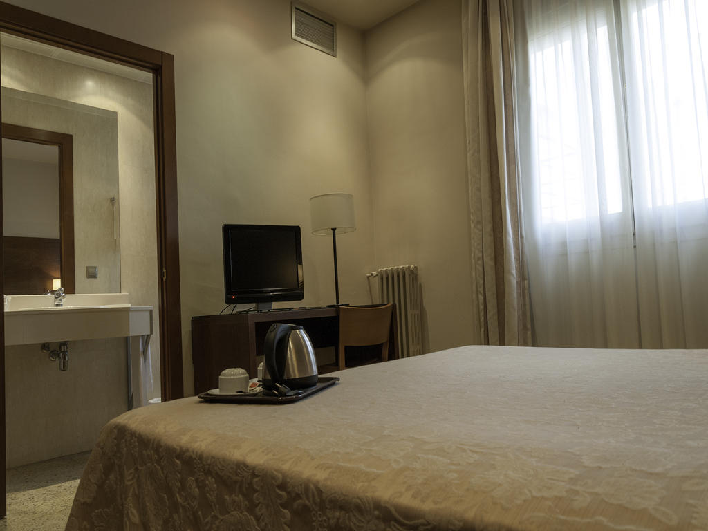 Superior Twin Room,415695294:JPEG