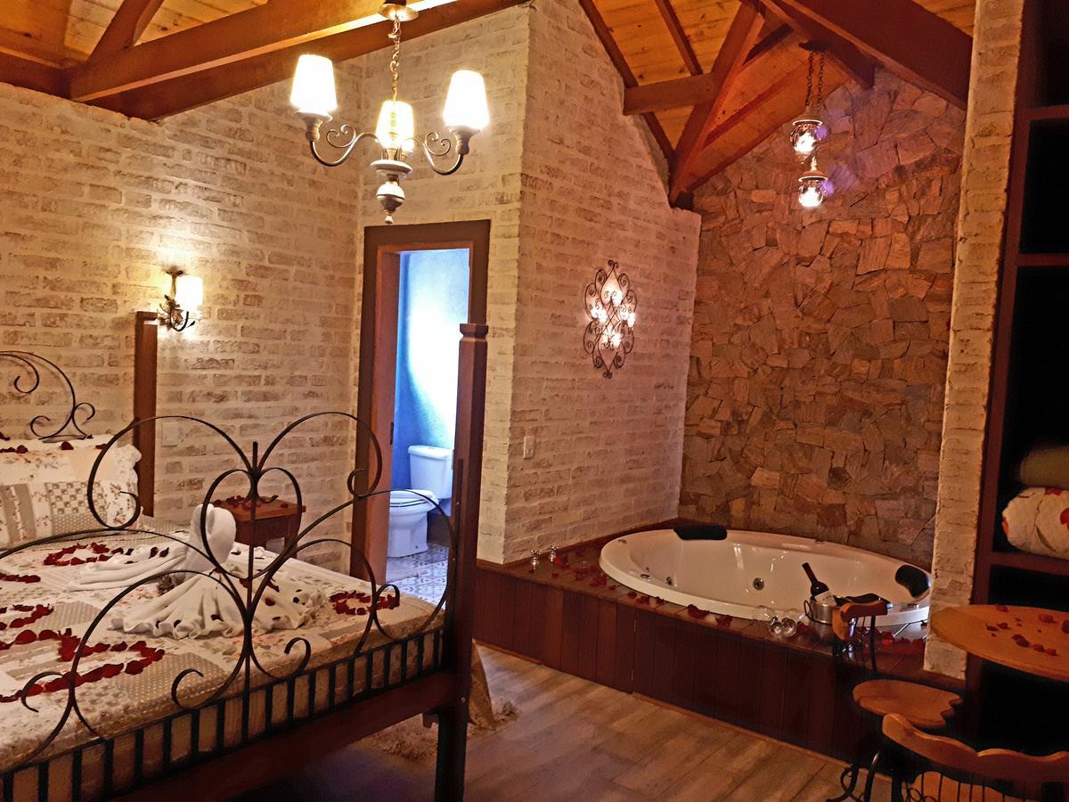 Deluxe Double Room Bath