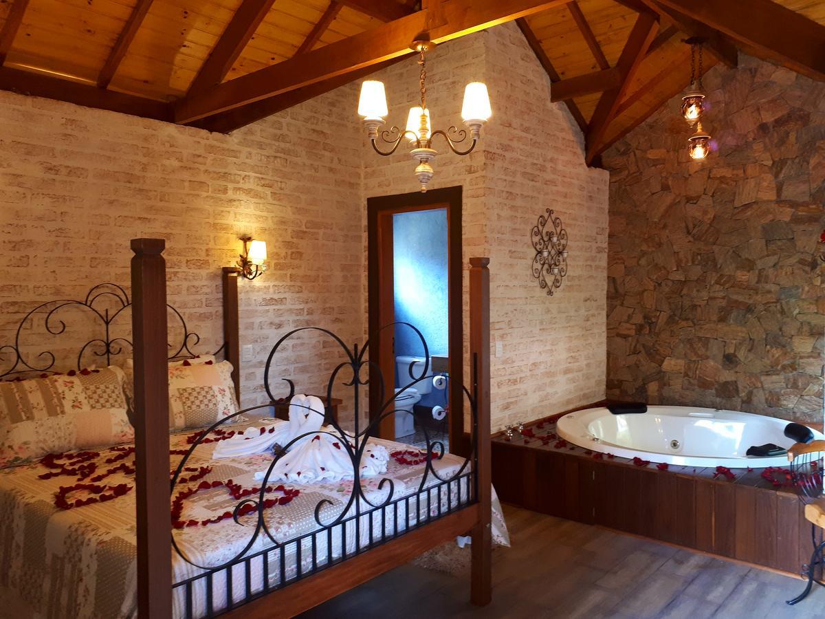 Deluxe Double Room Bath