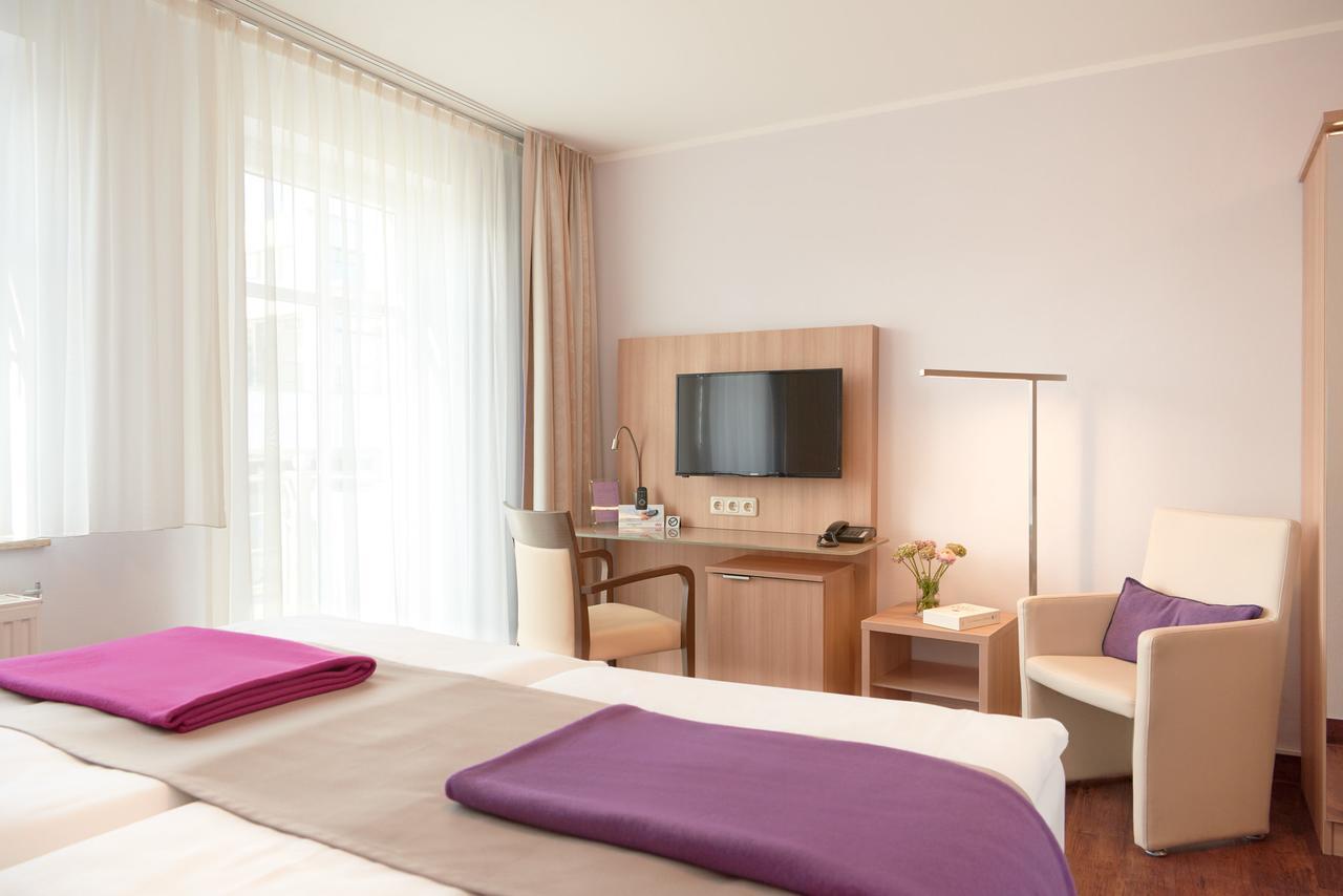 Double Room Balcony & Side Sea View