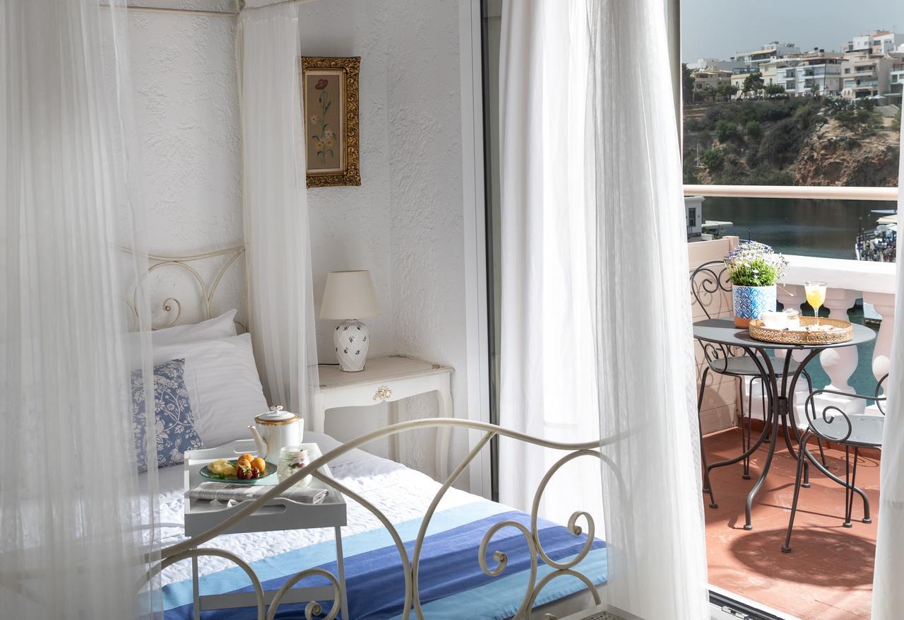 Honeymoon Suite Sea Front