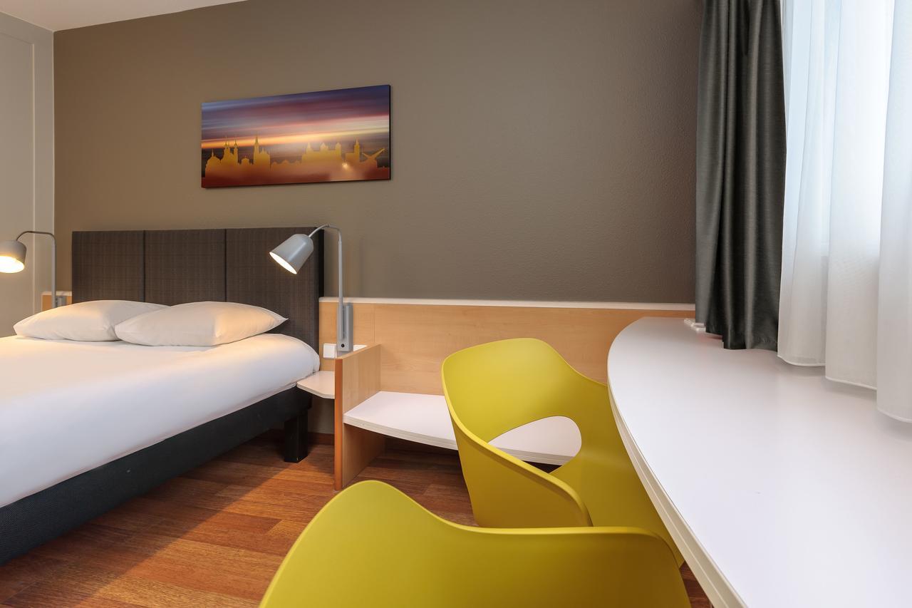 Standard Double Room,645963510:JPEG