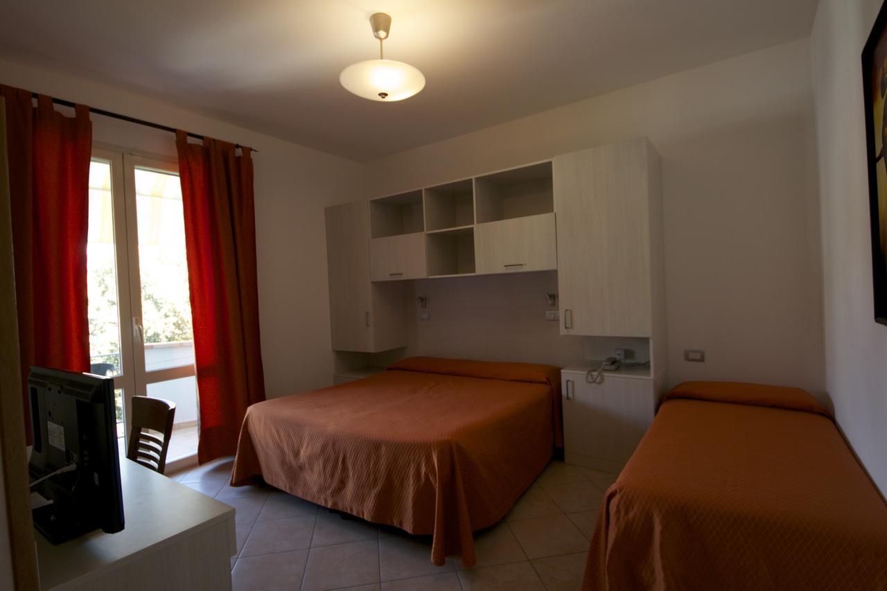 Double Room Extra Bed,646092510:JPEG