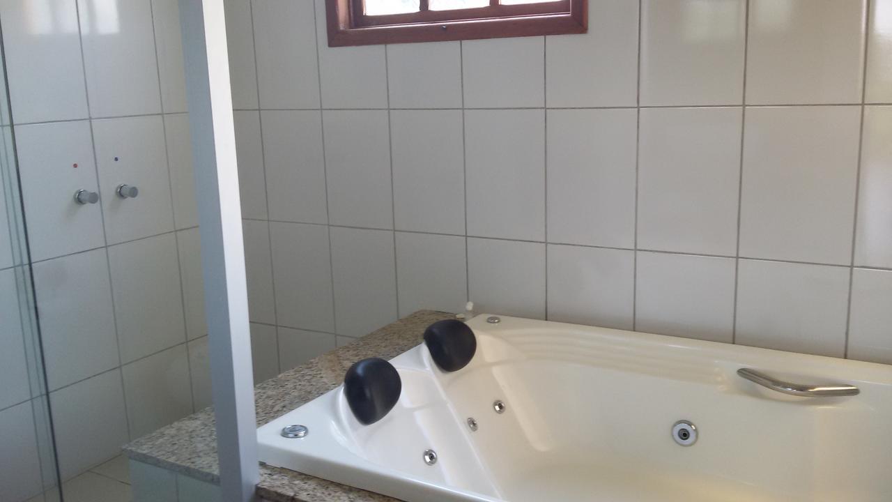 Deluxe Suite Spa Bath