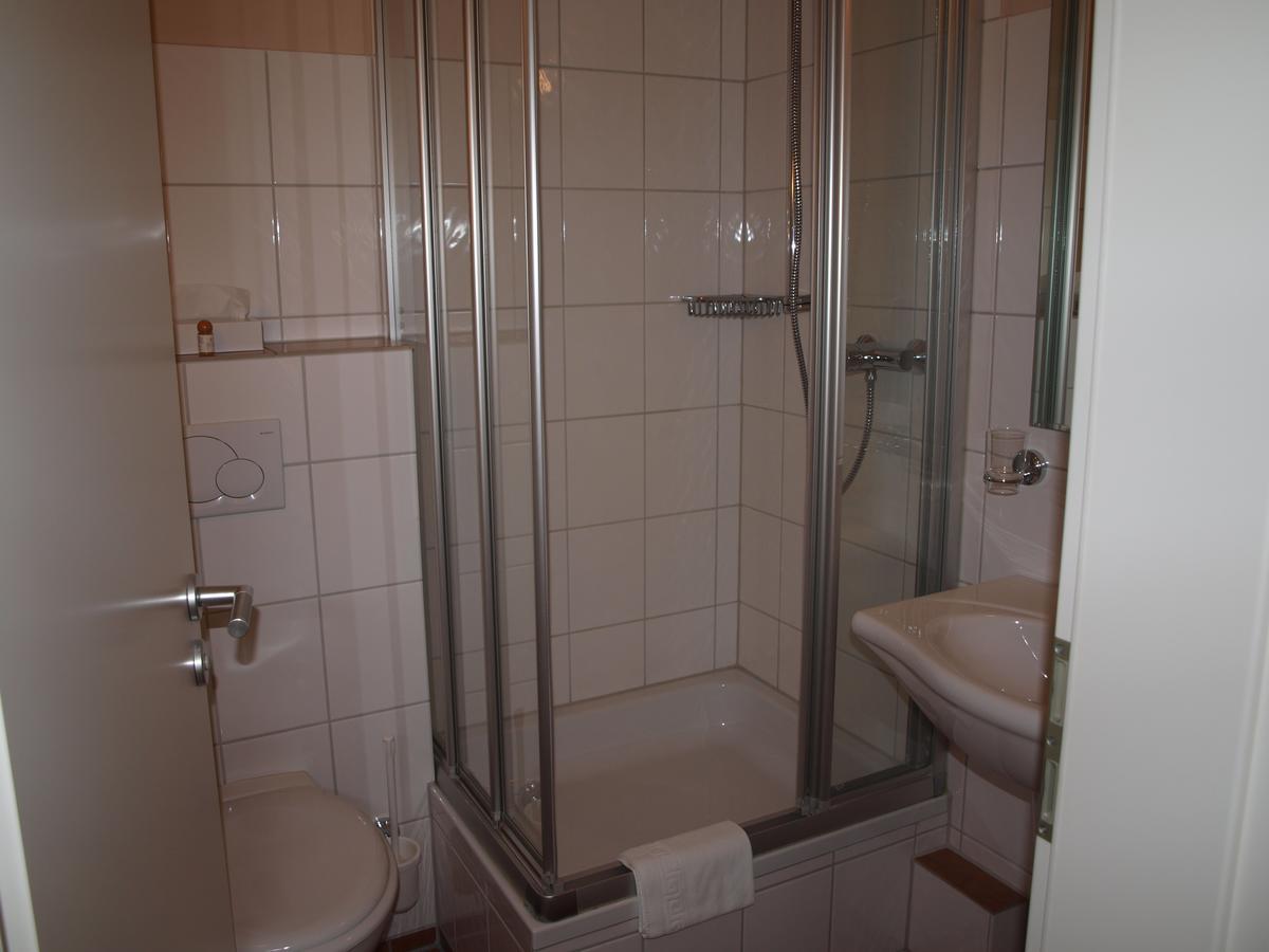 Single Room Shower