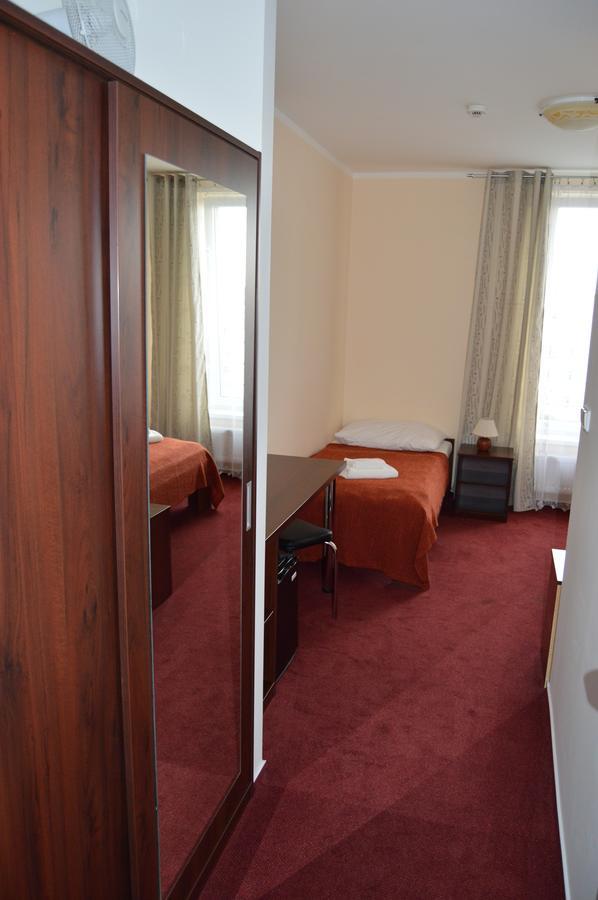 Single Room Bathroom
