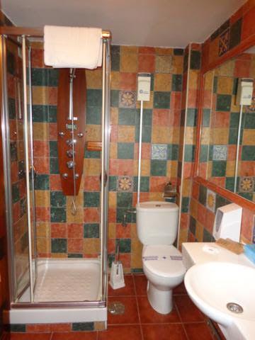 Habitación Doble con baño privado - 2 camas