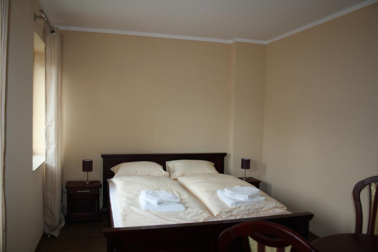 Double Room Private Bathroom