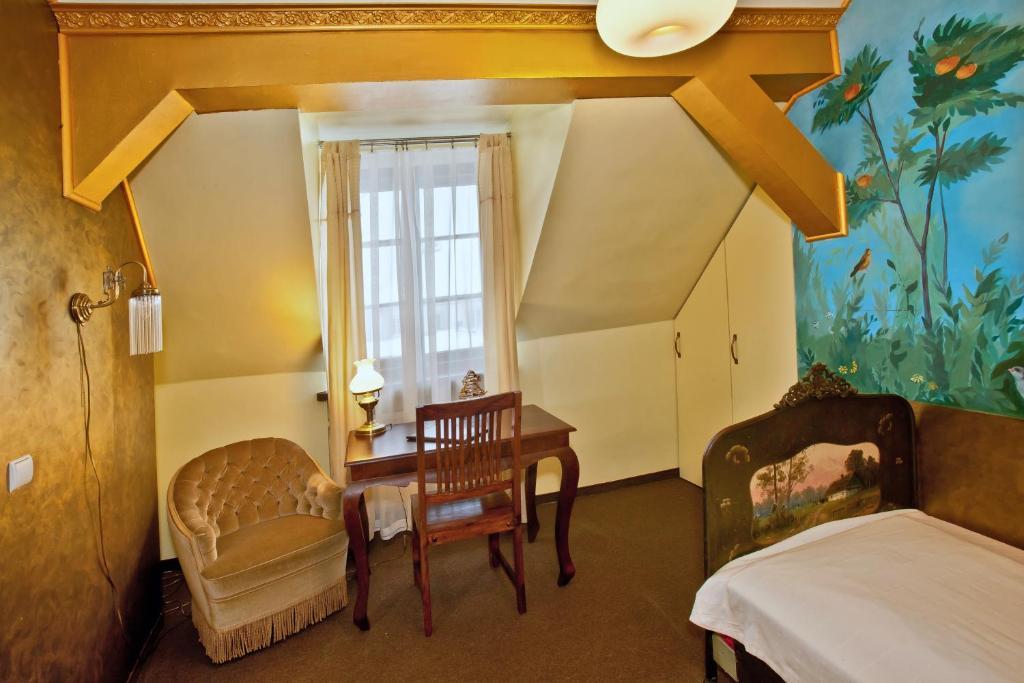Standard Single Room