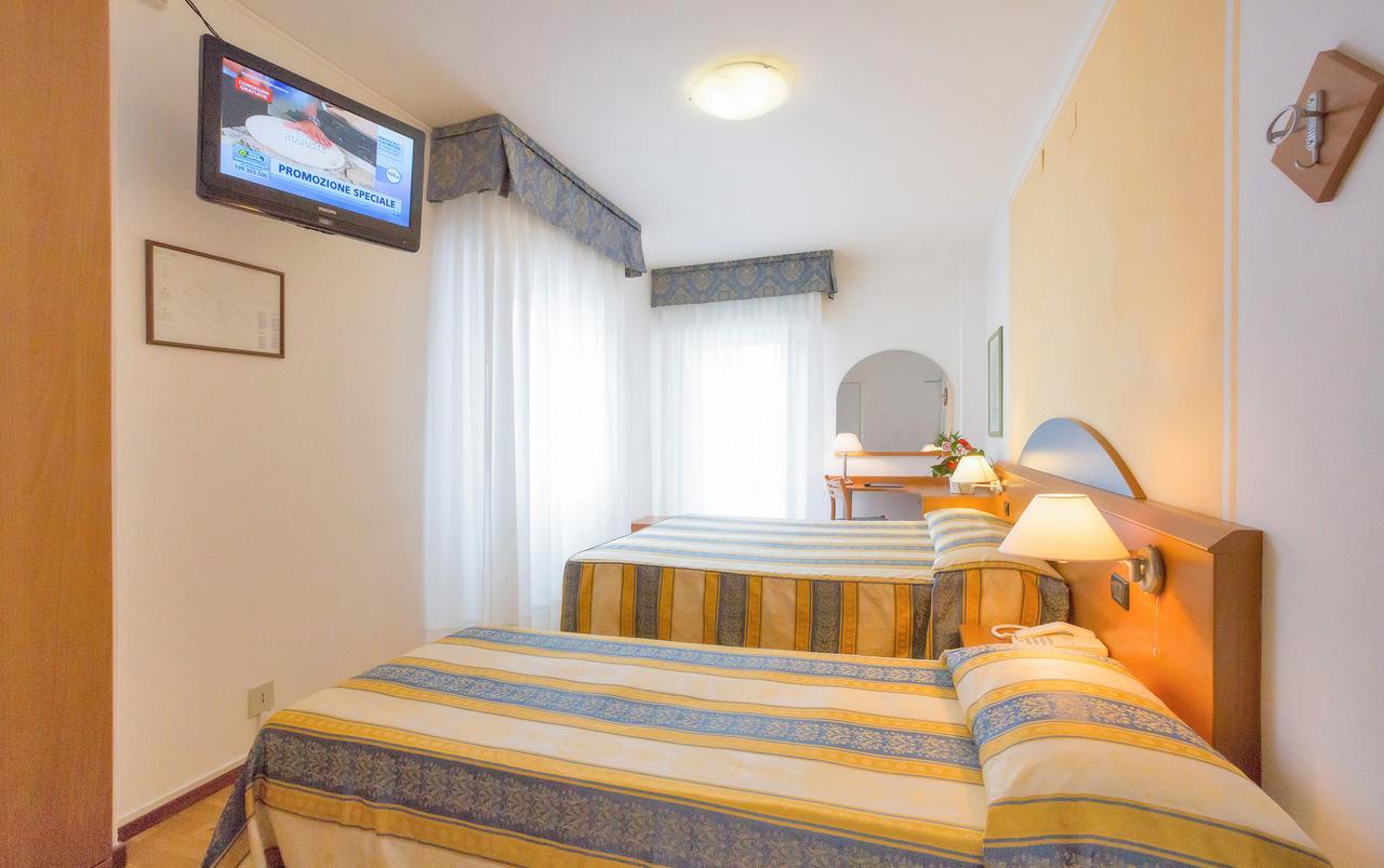 Dreibettzimmer