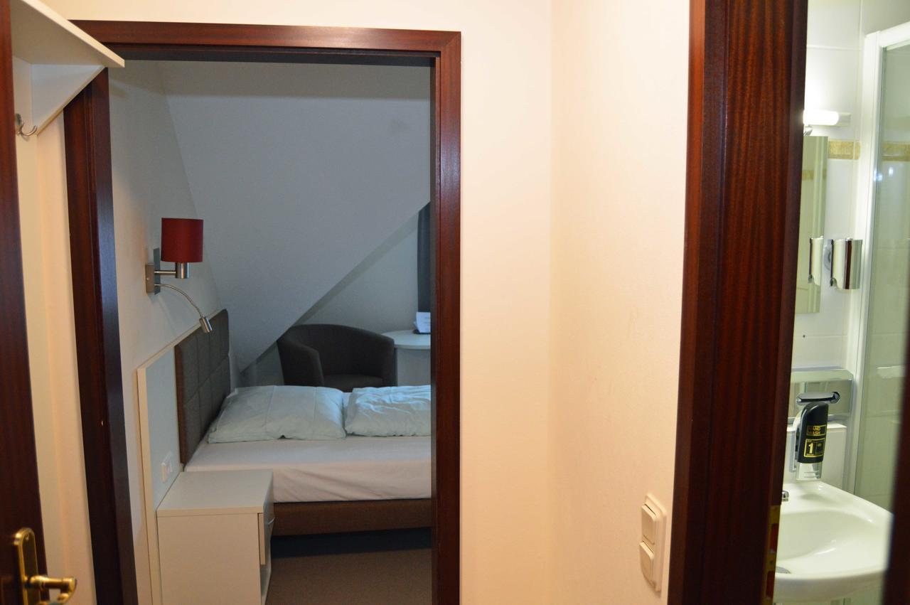 Deluxe Single Room