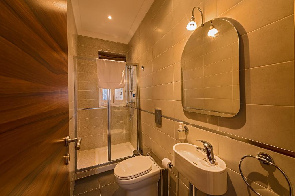 Two-Bedroom Apartment Grand Harbour Sea View