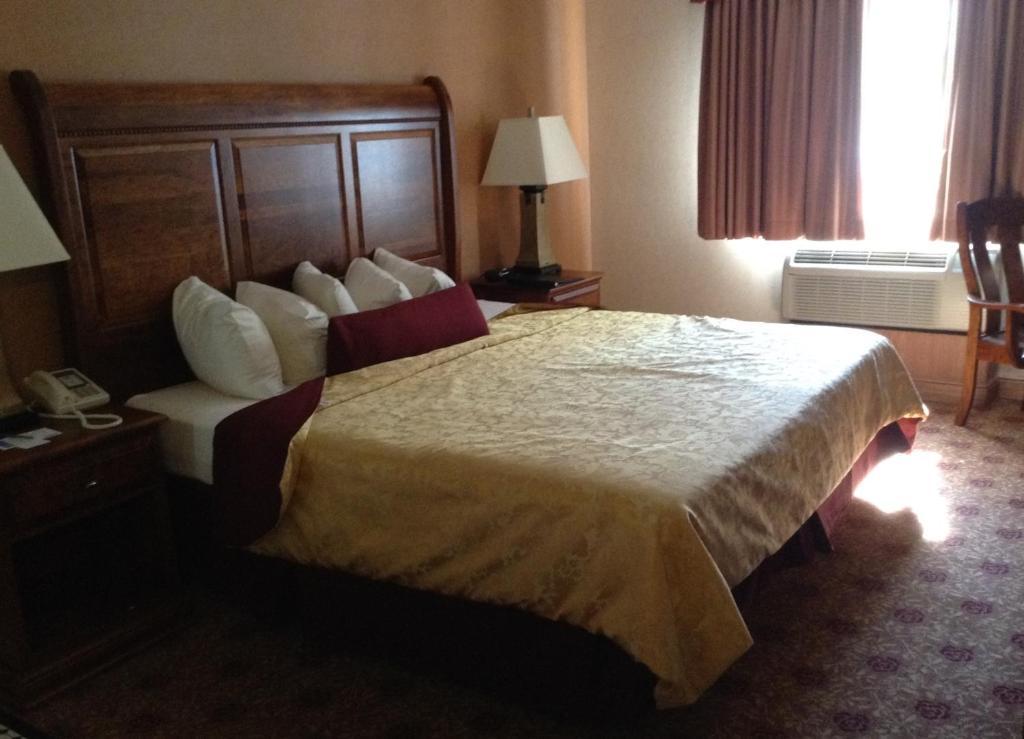 Queen Room