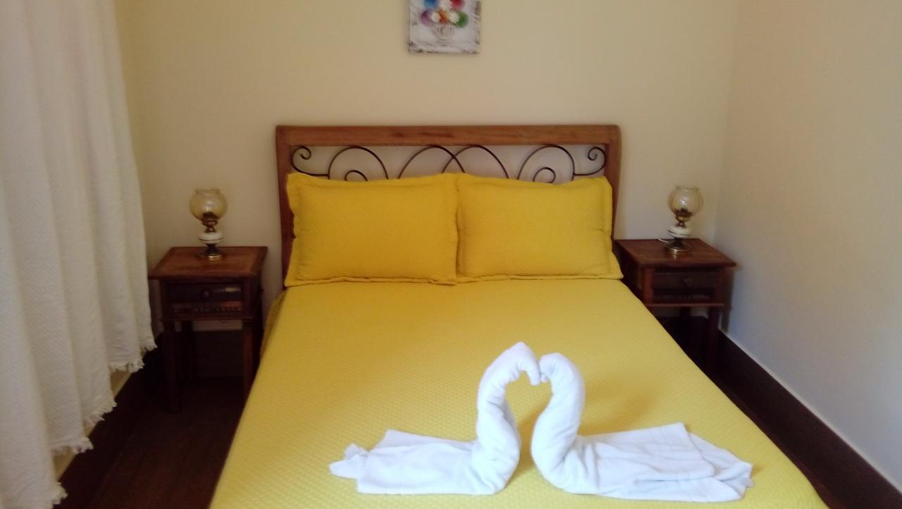 Quarto com Cama de Casal ou 2 de Solteiro com Ar Condicionado