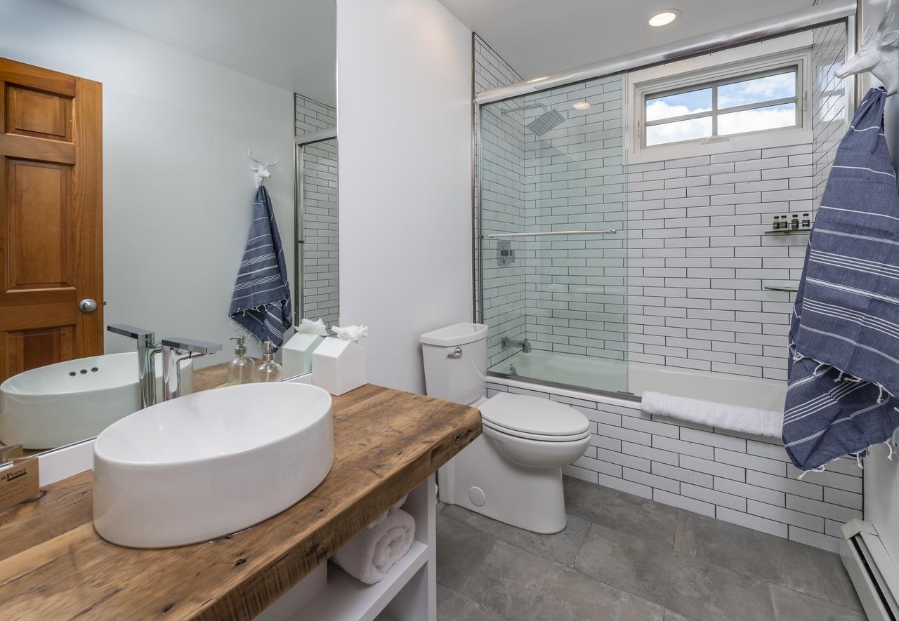 Superior King Suite