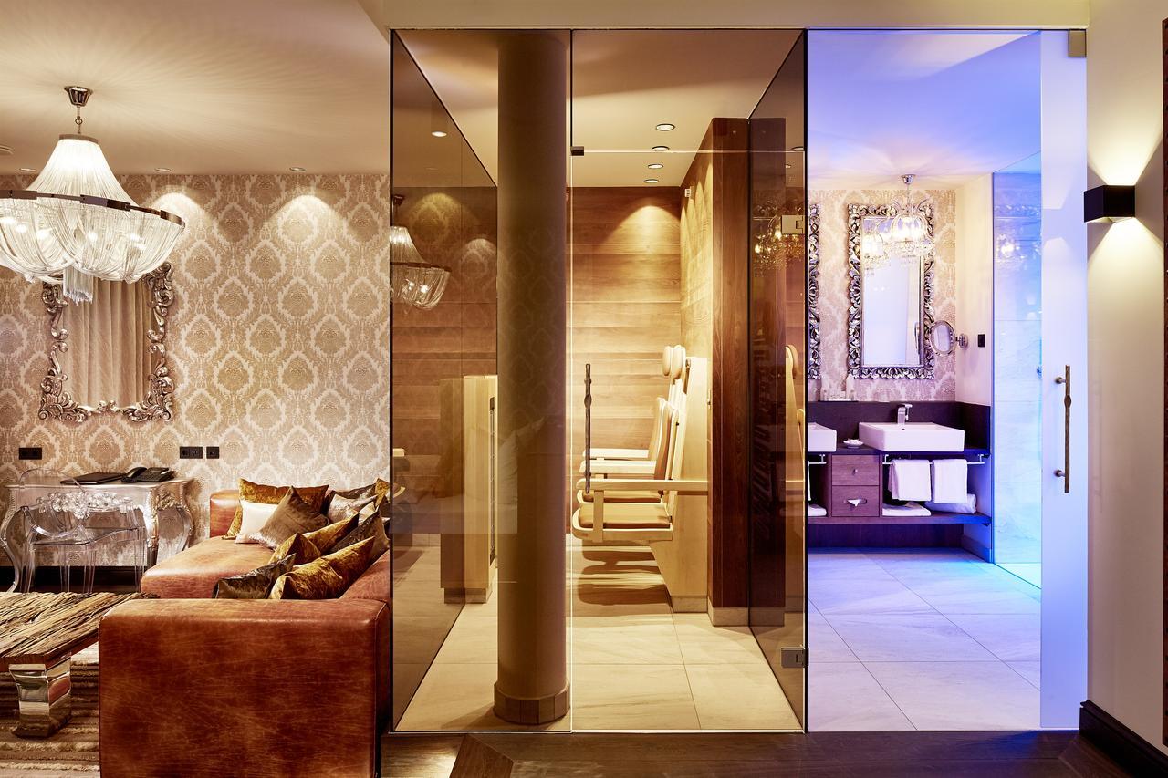 Superior Suite Fabulous