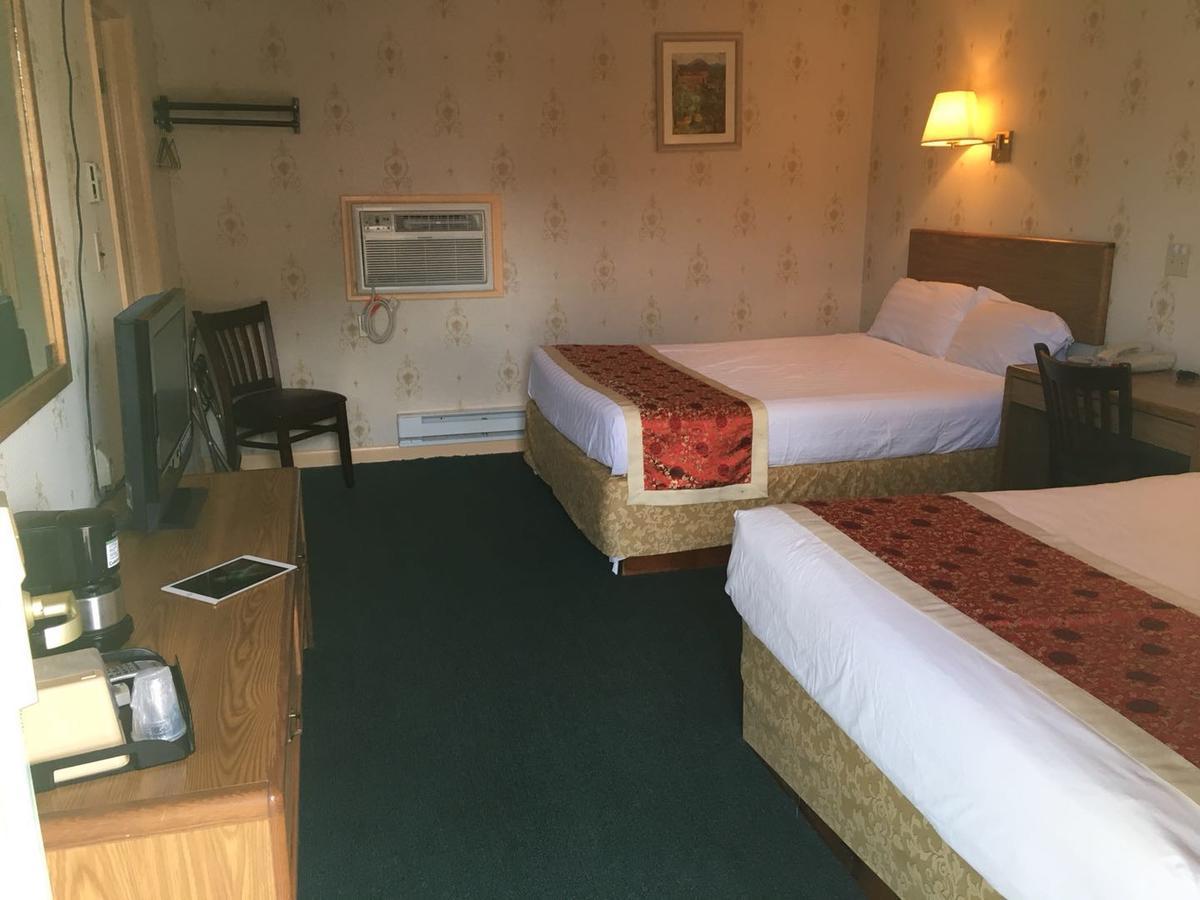 Double Room Two Double Beds