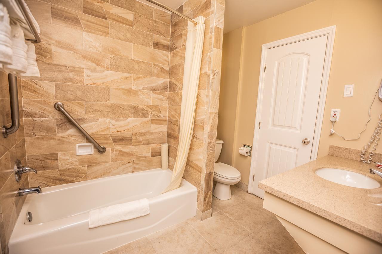 Two-Bedroom King Suite - Non-Smoking
