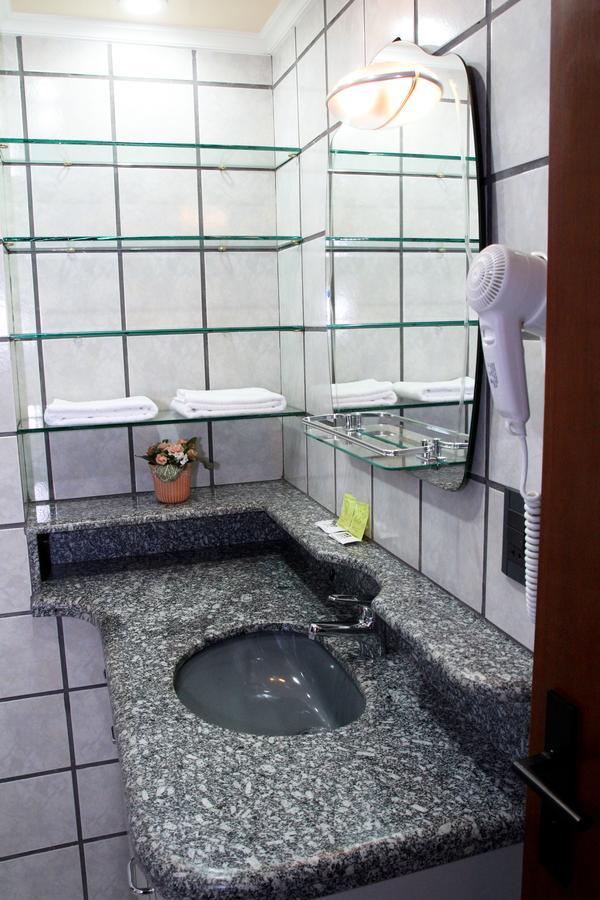 Deluxe Double Room Bath