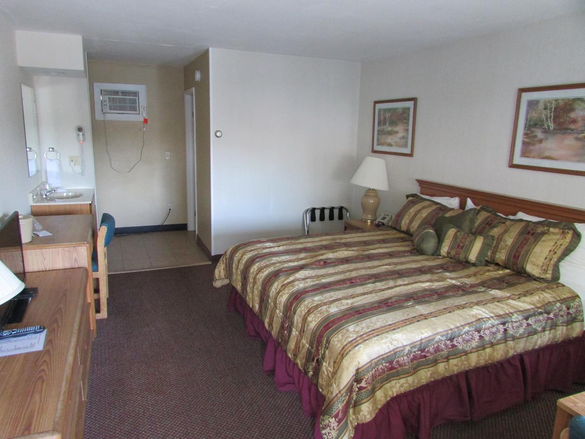 Standard King Room