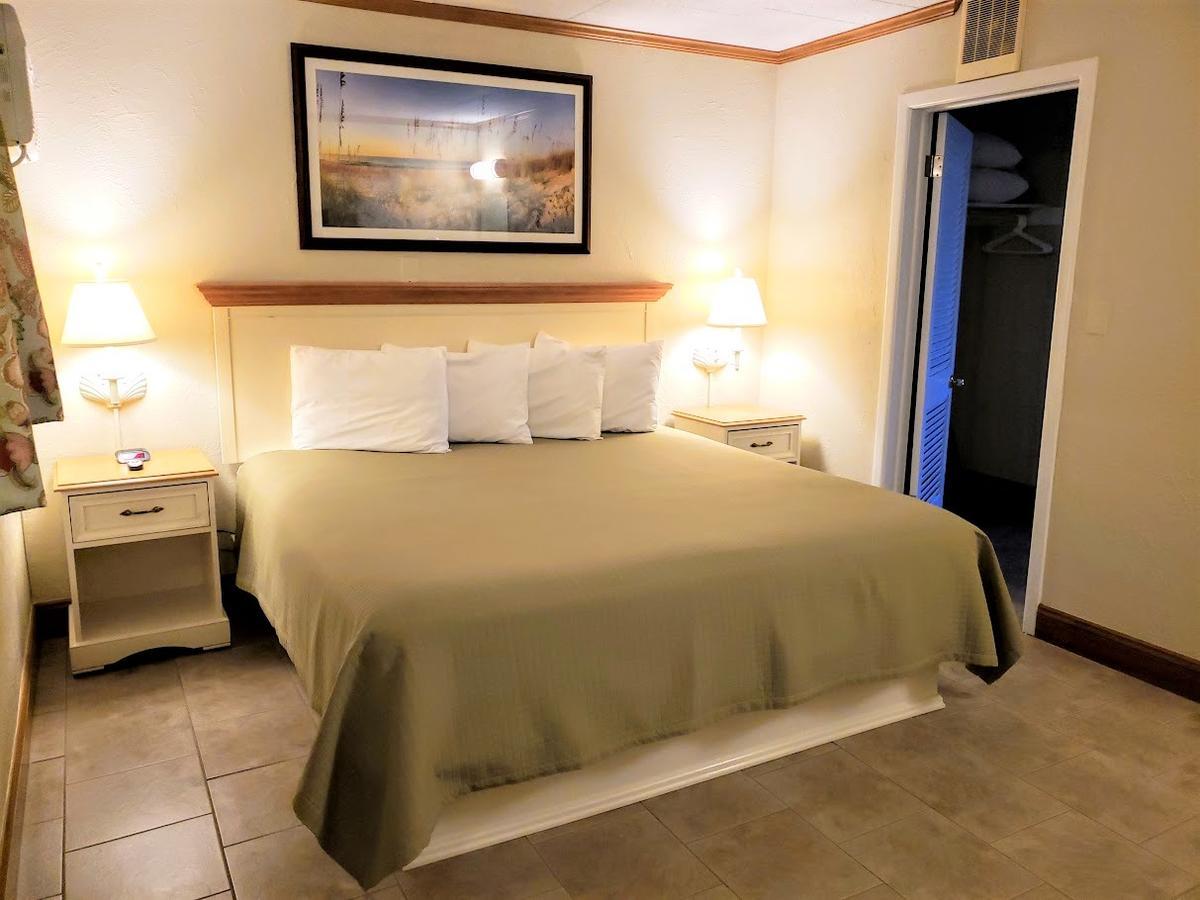 Ground Floor King Suite No view