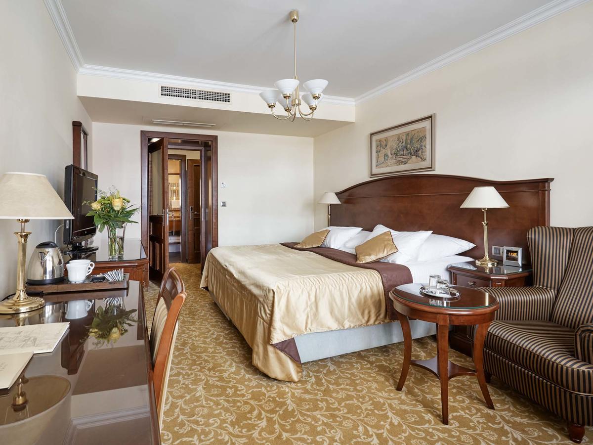 Superior Double Room Air Conditioning