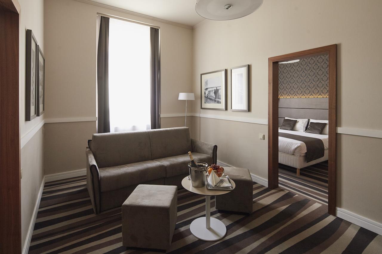 Suite City View
