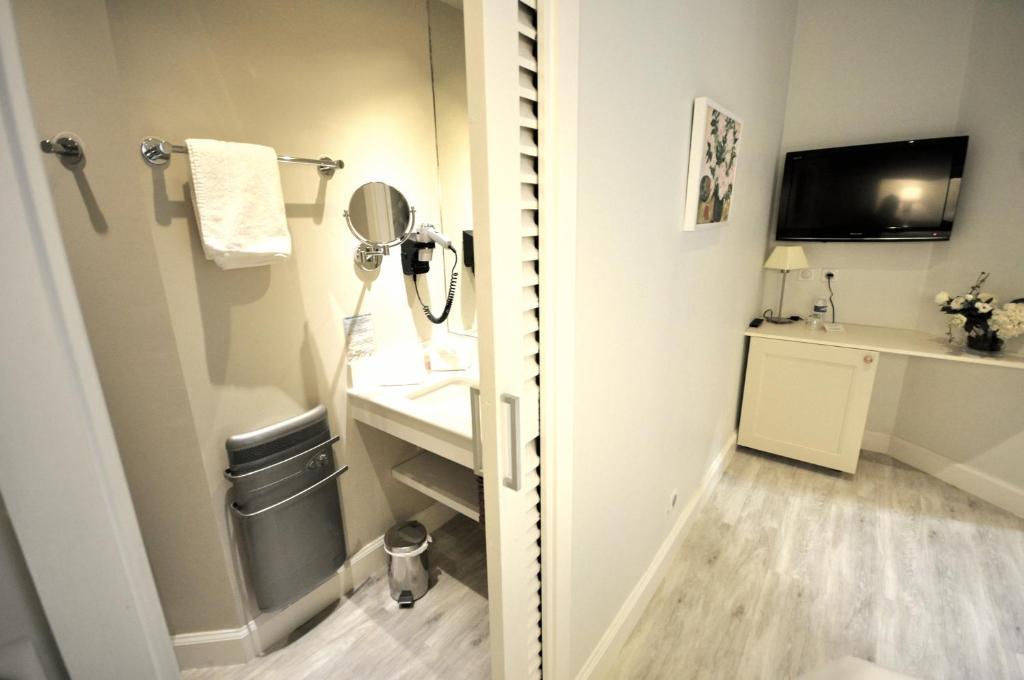 Single Room,1589426963:JPEG