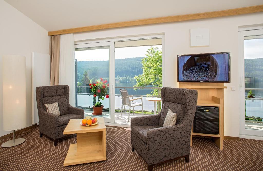 Deluxe Studio – Lake Side