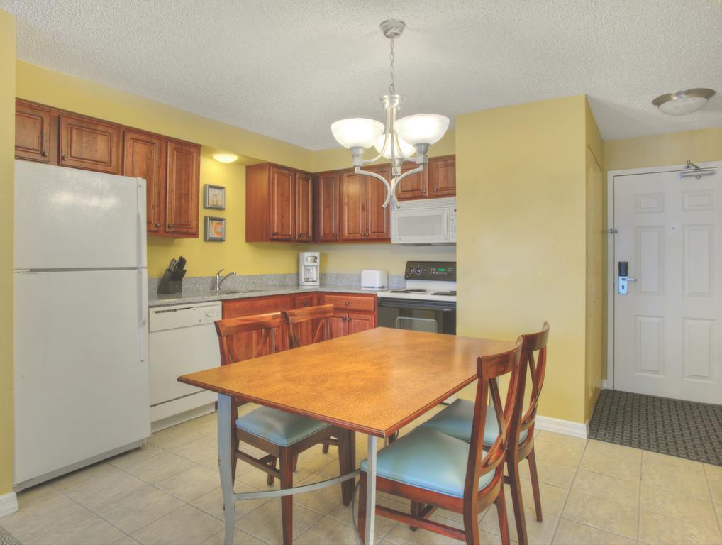 Deluxe one-bedroom