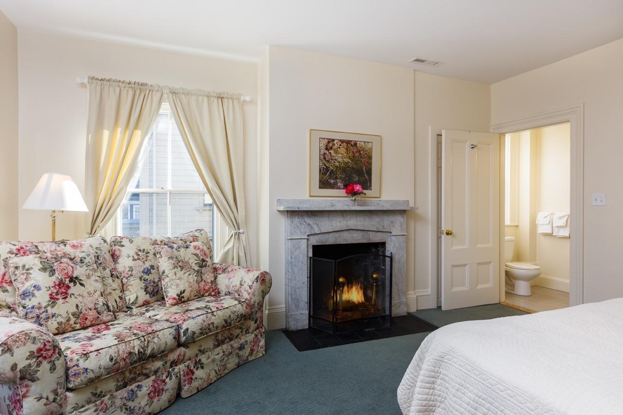 Deluxe Room Curwen House NO PETS