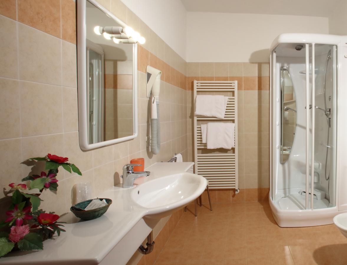 Economy Quadruple Room