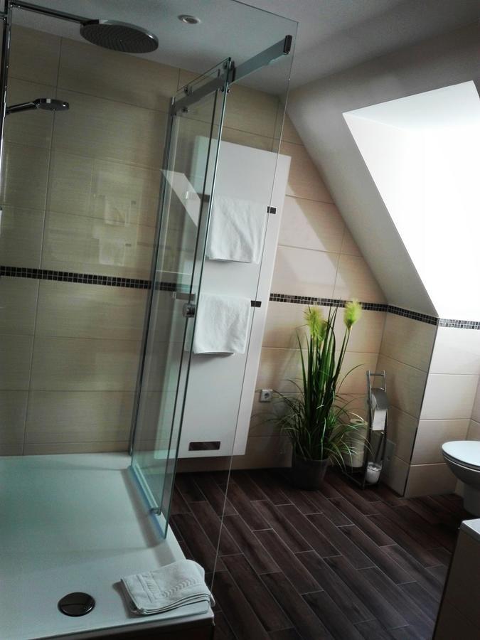 Standard Suite