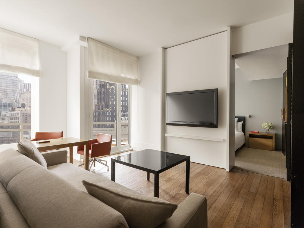 Suite de 1 dormitorio con balcón