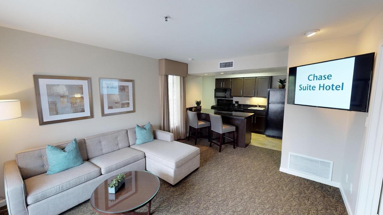 One Bedroom Suite - Full Kitchen