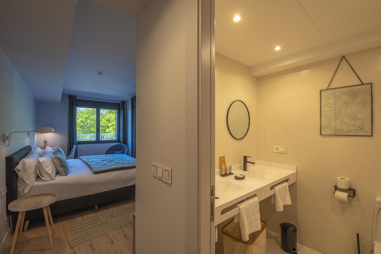 Double or Twin Room Mountain View