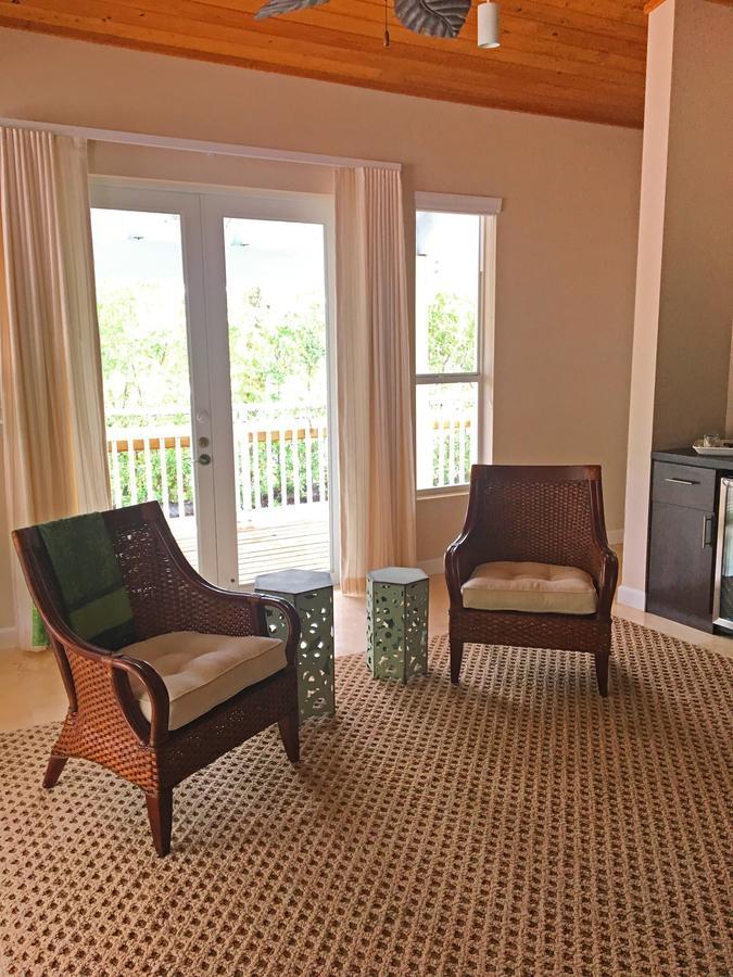 Deluxe King Suite,662463033:JPEG