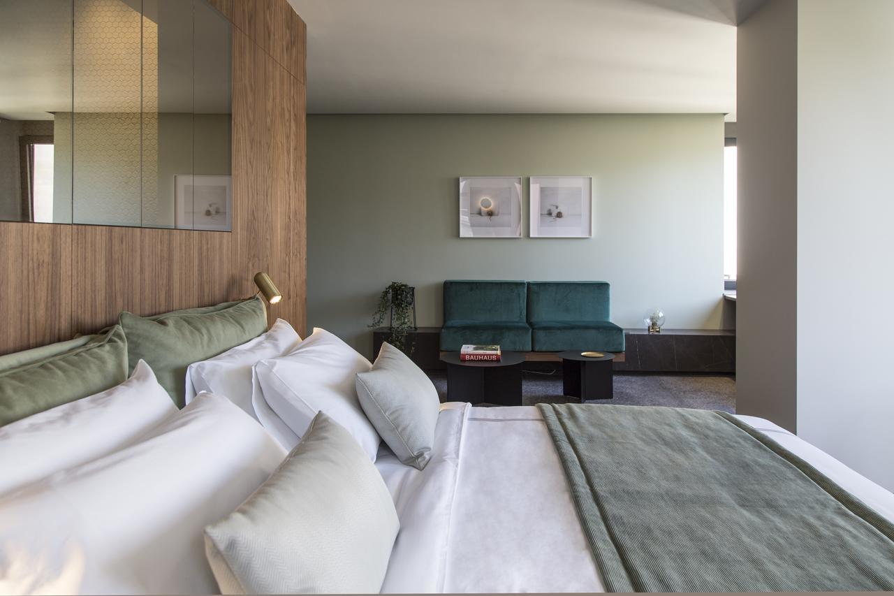 Perianth Suite Acropolis View