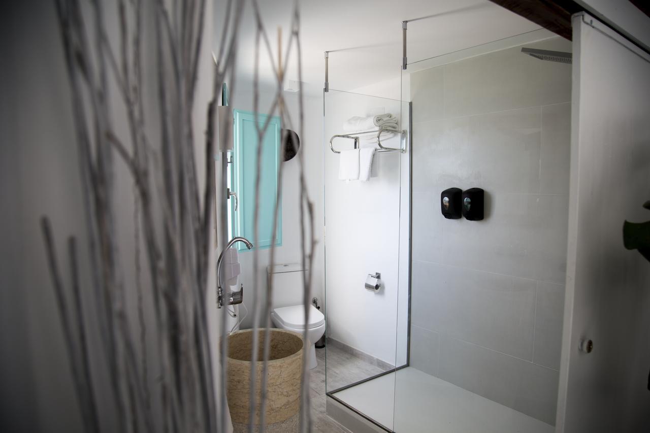 Habitación Doble Deluxe con balcón y vistas al mar
