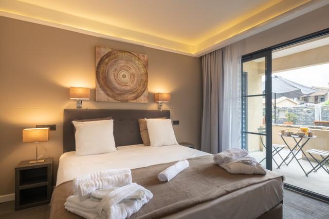 Chambre Lit King-Size avec Balcon - 1er Étage