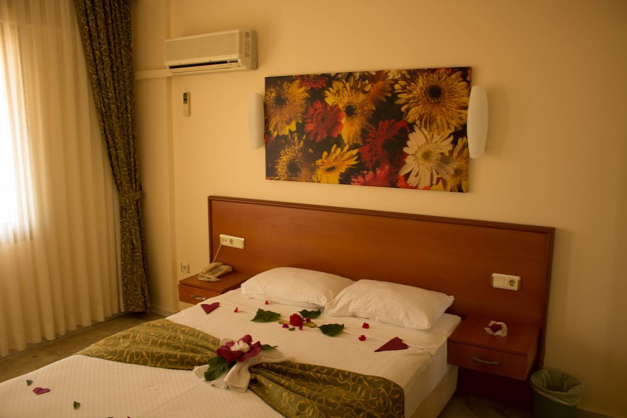 Standard Double or Twin Room Garden View