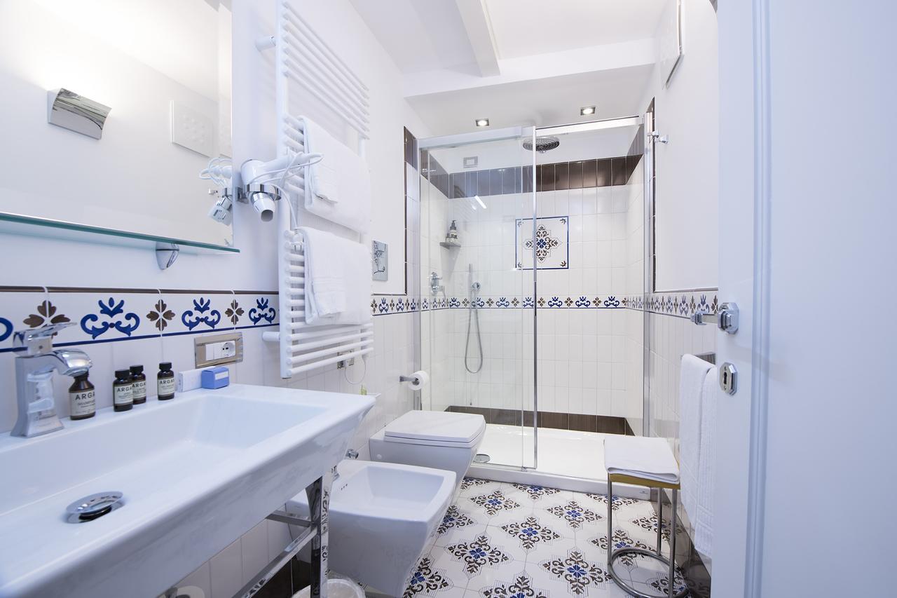 Double Room Split Level