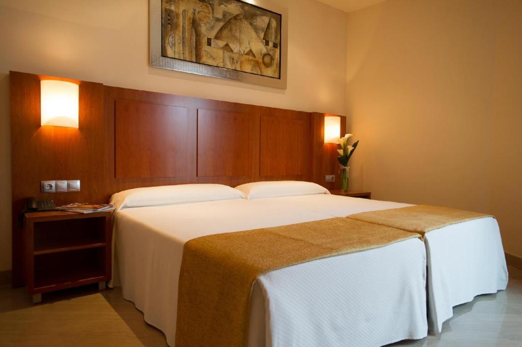 Triple Room,1076633455:JPEG