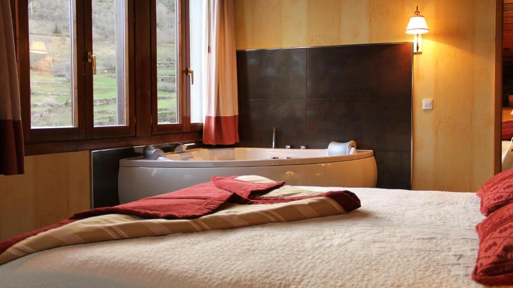 Junior Suite Spa Bath